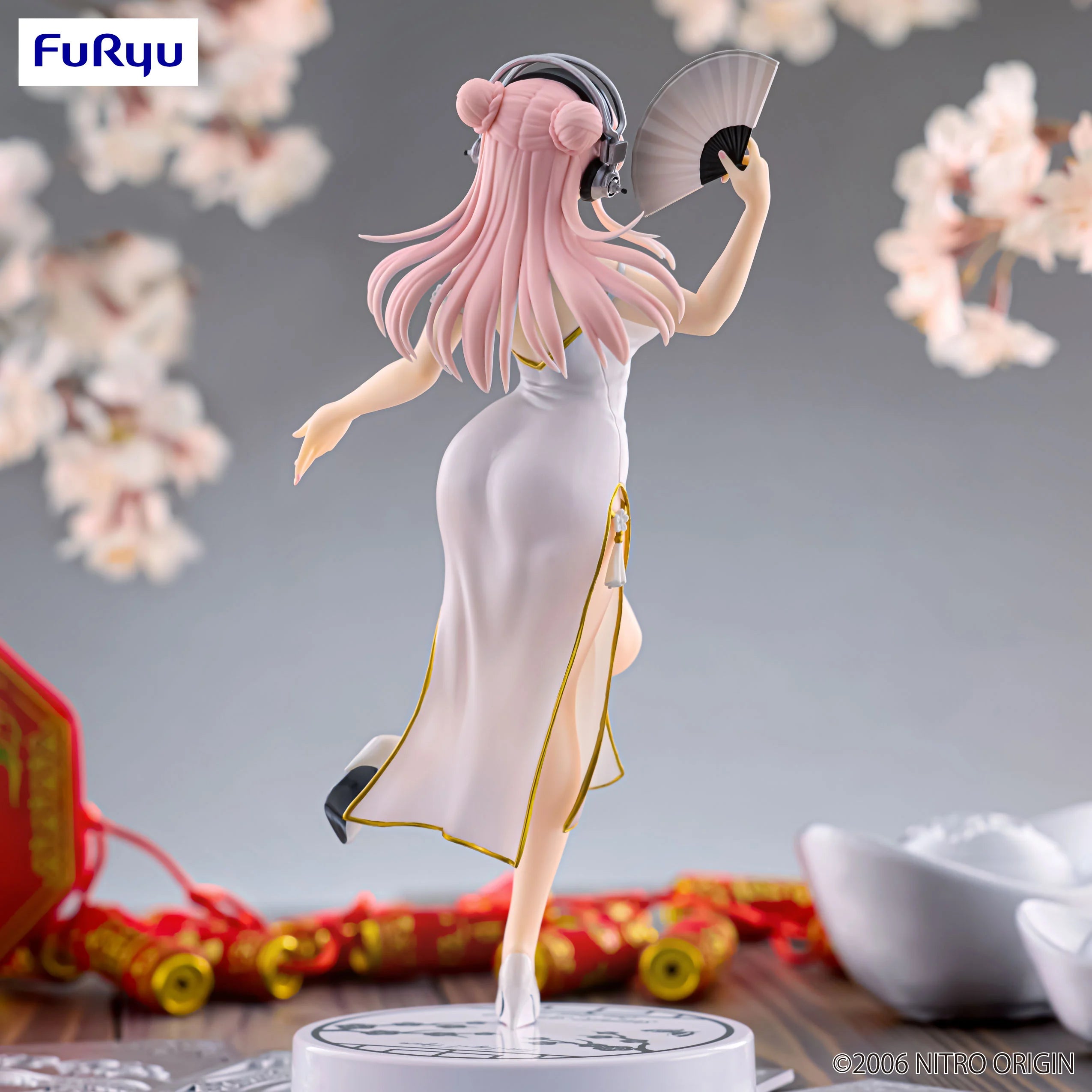 (Pre-pedido) Super Sonico (White China Dress Ver.) - SUPER SONICO - Trio-Try-It 21cm | FuRyu