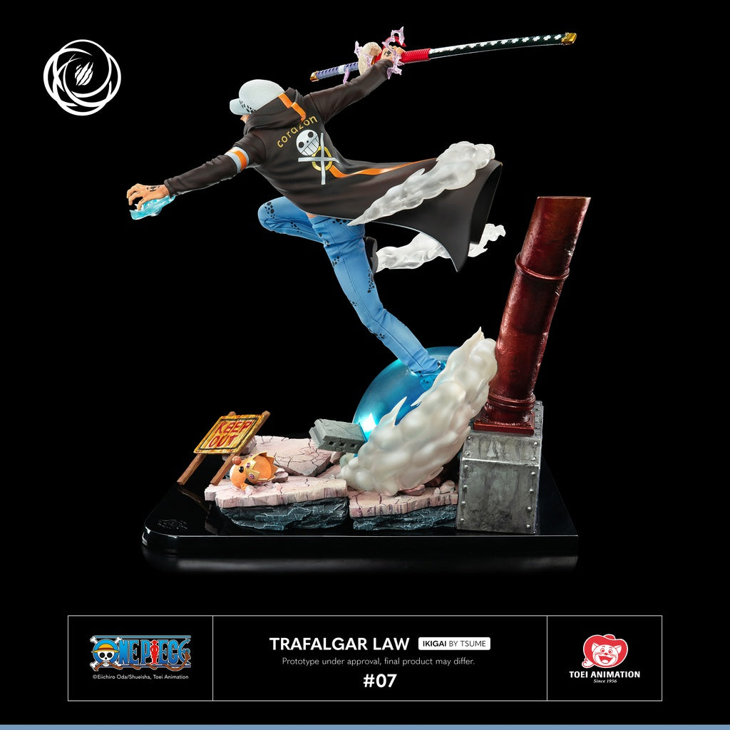 Trafalgar D. Water Law - ONE PIECE - 1/6 Polystone Statue - Tsume Art