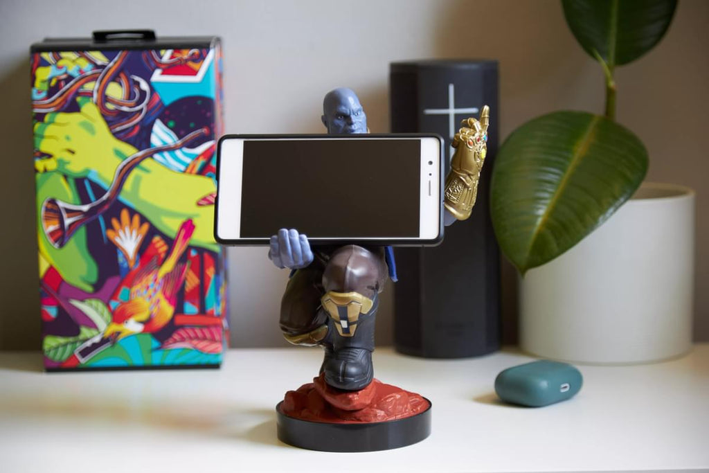 Thanos - Soporte para Mando y Teléfono – 20cm 😈 InfinityGauntlet