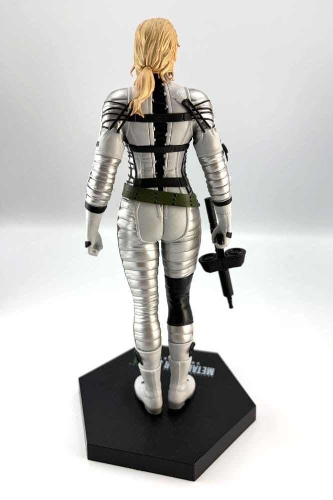 (Pre-pedido) The Boss - METAL GEAR SOLID DELTA: SNAKE EATER - 20cm | Konami Amusement